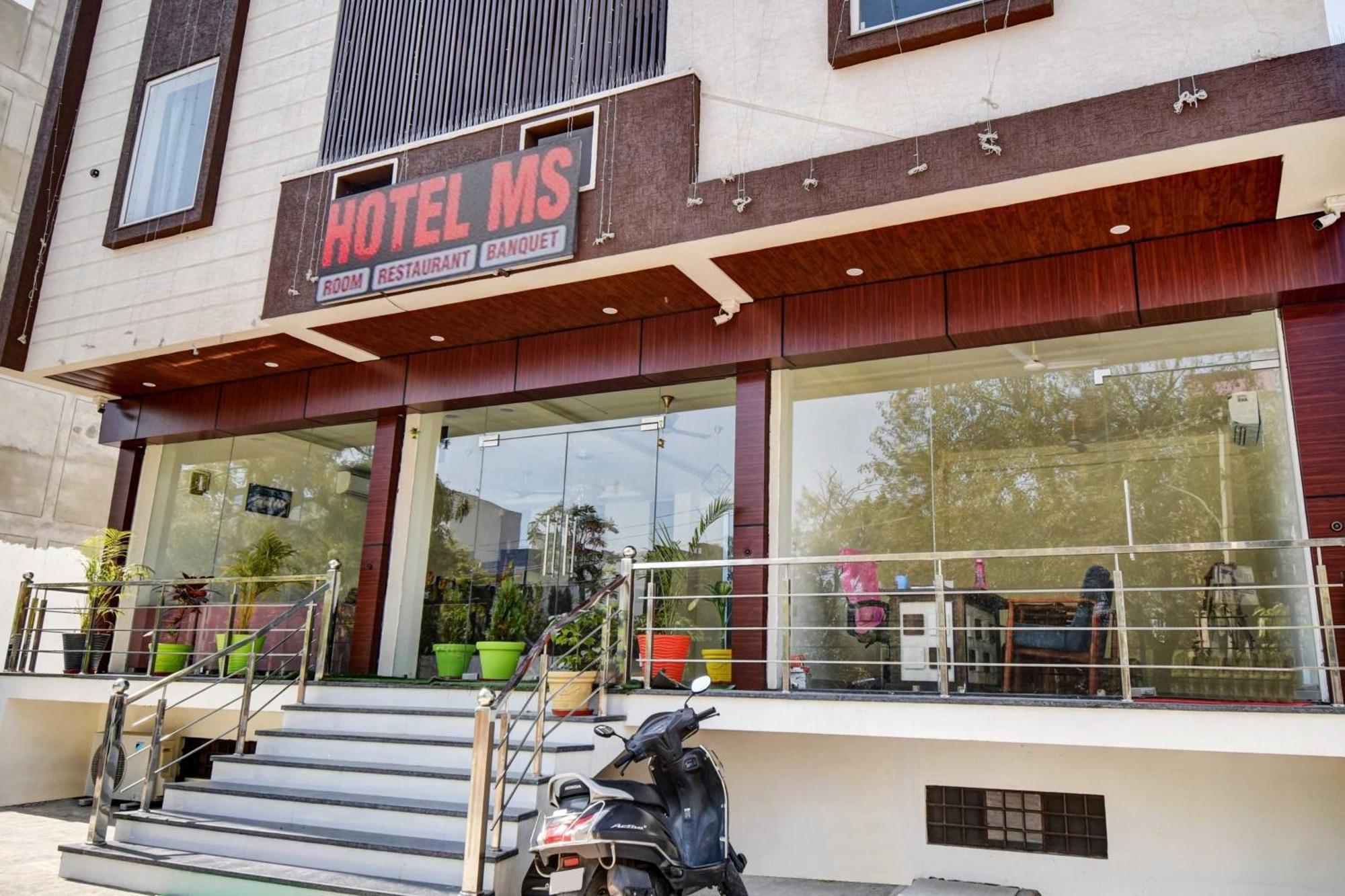 Hotel M.S Divisione di Divisione di Jaipur Esterno foto